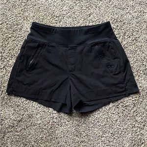 Athleta Trekkie North Short